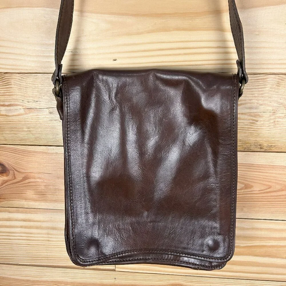 Vera Pelle brown leather crossbody